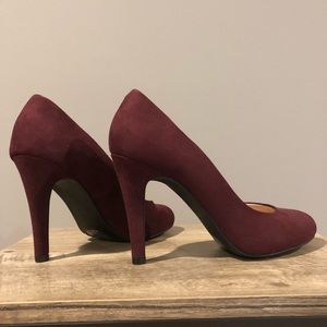 Burgundy suede round toe heels